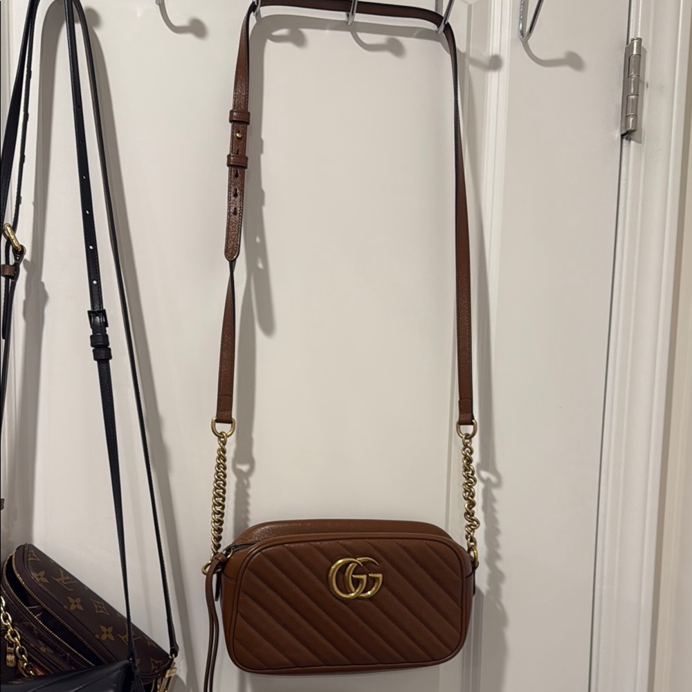 Gucci Tan Crossbody Bag with Gold Chain